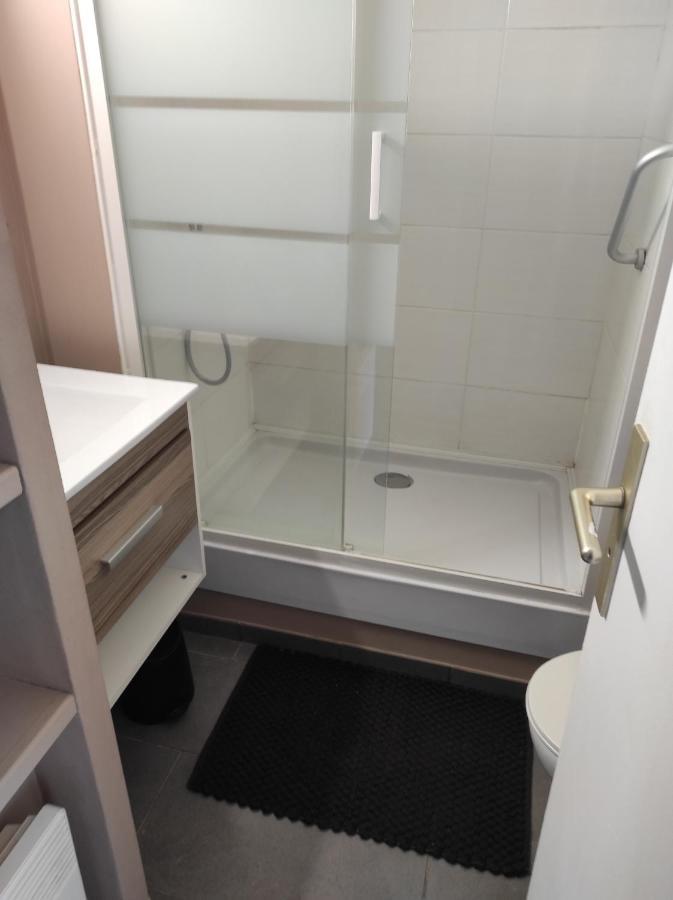 Studio centre port,face au nouveau Casino,parking gratuit au sous sol,wifi Agde Extérieur photo
